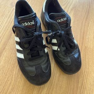 Adidas Sambas black 7.5 womens or 5.5 boys